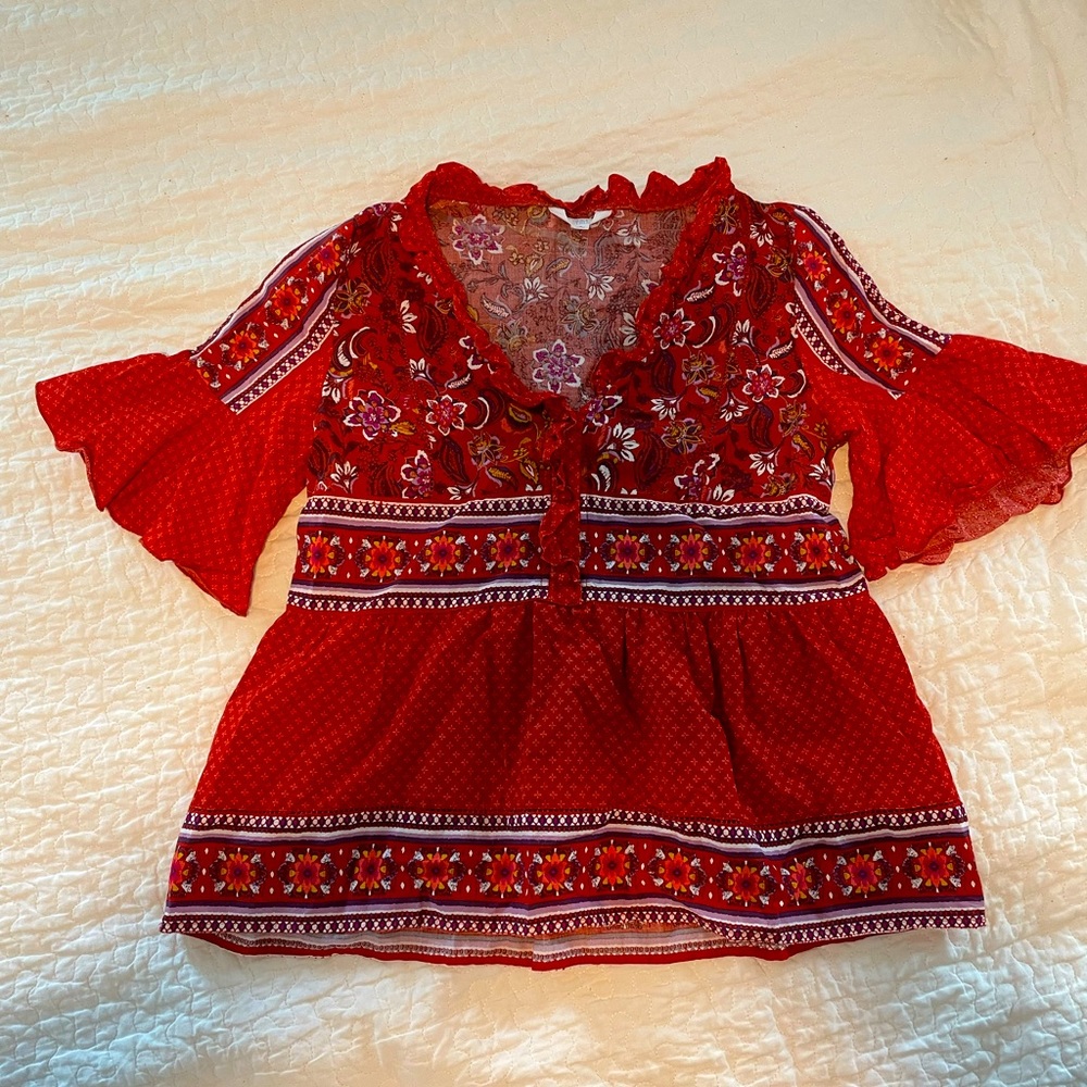 Small flowy top